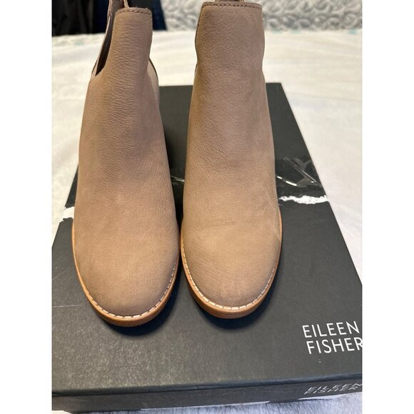 Eileen Fisher "Bayo-TN" Tumbled Nubuck Booties. NIB. Size 6 - Picture 3 of 12